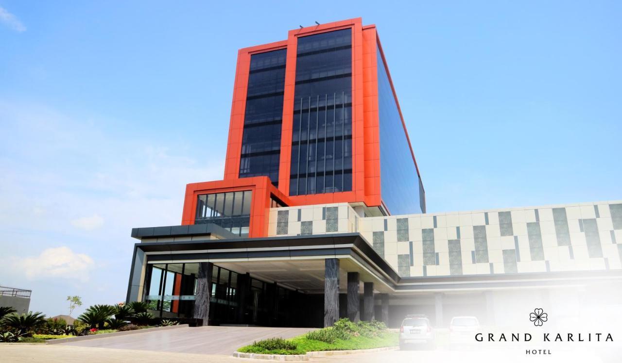 Grand Karlita Hotel Purwokerto Exterior photo