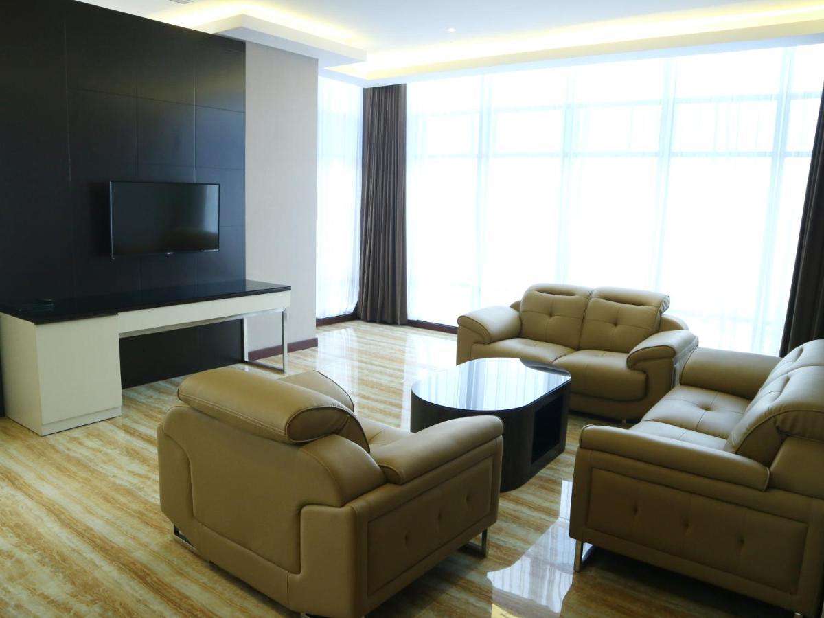 Grand Karlita Hotel Purwokerto Exterior photo